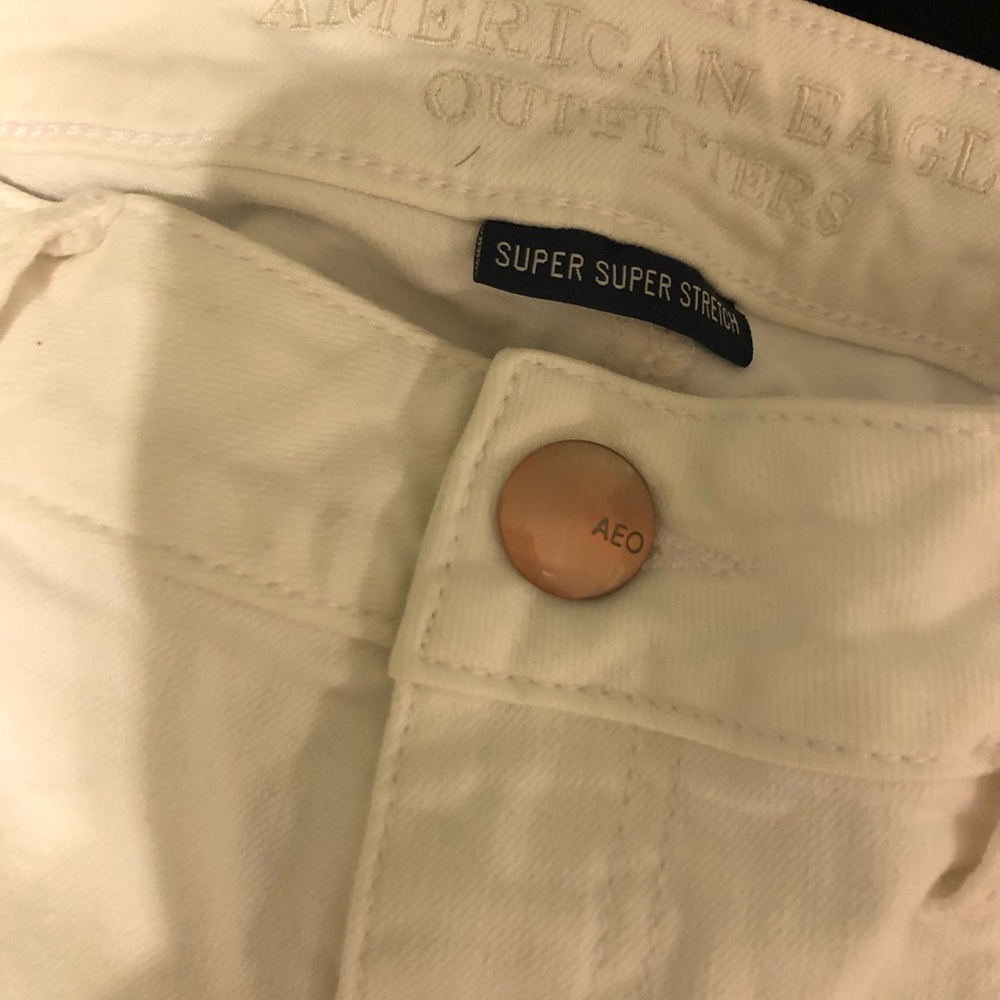 AE white jeggings